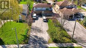 197 DOUGLAS ROAD | Richmond Hill Ontario | Slide Image Four