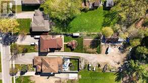 197 DOUGLAS ROAD | Richmond Hill Ontario | Slide Image Seven
