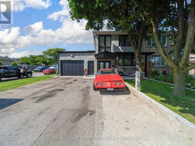 22 NEAMES CRESCENT Toronto Ontario, M3L 1K9 - 6 Bedrooms Home For Sale