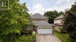 512 HAWTHORNE CRESCENT | Milton Ontario | Slide Image One