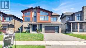 104 STONELEIGH DRIVE | The Blue Mountains Ontario | Slide Image Two