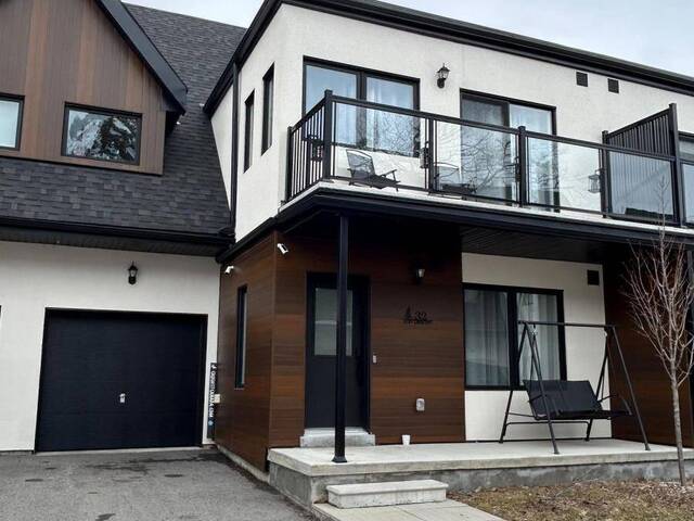 32 RUBY CRESCENT Orillia Ontario, L3V 8M3 - 2 Bedrooms Home For Sale