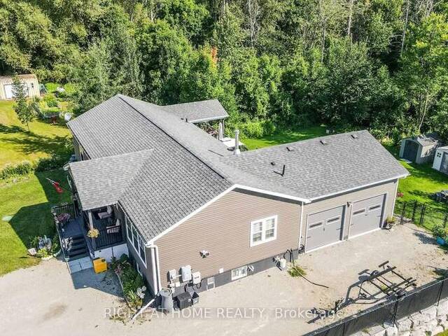 13009 COUNTY ROAD 16 DRIVE Waubaushene Ontario, L0K 2C0 - 6 Bedrooms Home For Sale