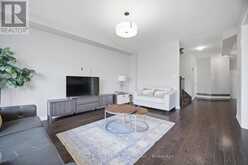 2425 QUETICO CRESCENT | Oakville Ontario | Slide Image Eight