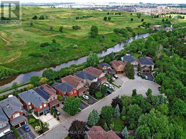 1169 BARNSWALLOW COURT Mississauga Ontario, L5V 2J6 - Property For Sale