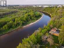 138 RIVERBANK DRIVE | Cambridge Ontario | Slide Image Sixteen