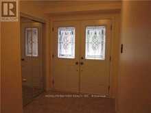 16 THAMES COURT | Richmond Hill Ontario | Slide Image Two