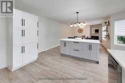 11 CLUB COURT | Wasaga Beach Ontario | Slide Image Twelve
