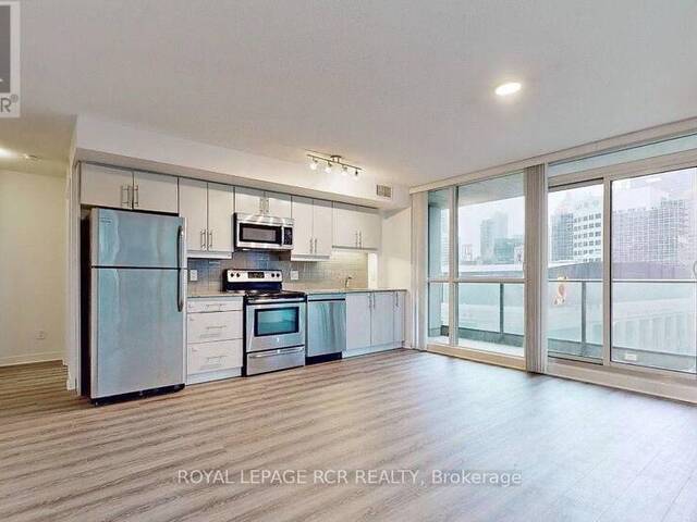904 - 33 BAY STREET Toronto Ontario, M5J 2Z3 - 2 Bedrooms Condo For Sale