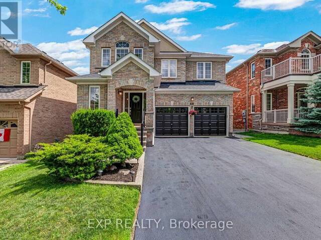 320 DOWSON LOOP Newmarket Ontario, L3X 3G2 - Property For Sale