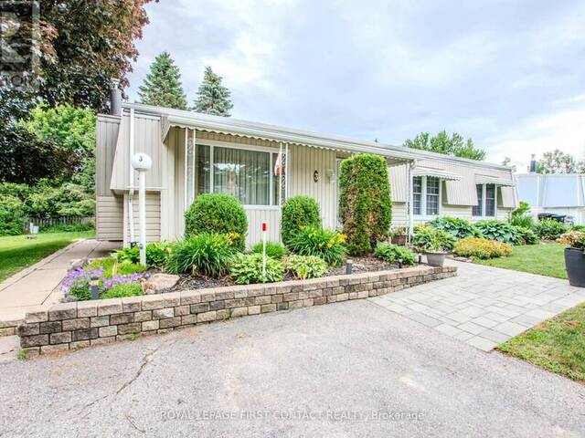 3 HONEYSUCKLE LANE Innisfil Ontario, L9S 1M5 - 2 Bedrooms Home For Sale