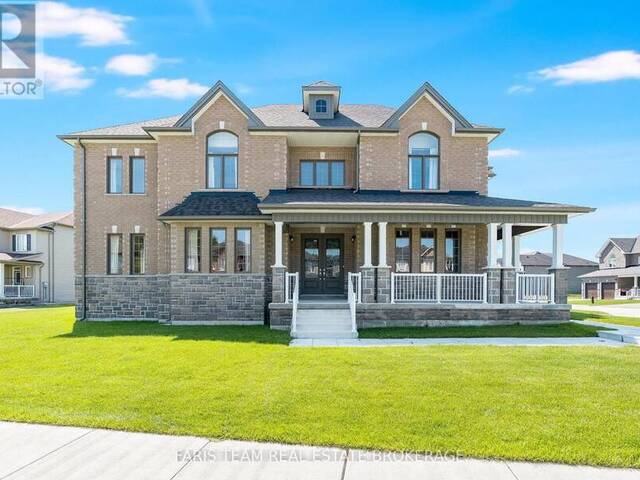 63 WOOD CRESCENT Angus Ontario, L3W 0M5 - 5 Bedrooms Home For Sale