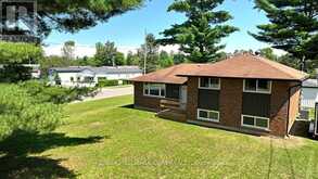 29 LEE AVENUE | Angus Ontario | Slide Image Thirty