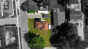 29 LEE AVENUE | Angus Ontario | Slide Image Thirty-four