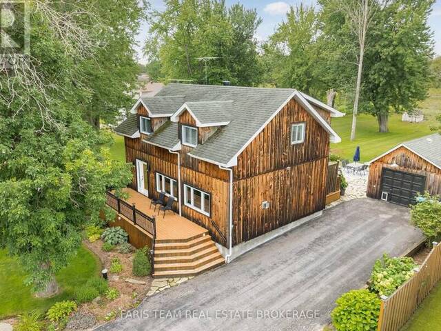 228 BAYSHORE ROAD Innisfil Ontario, L0L 1K0 - 3 Bedrooms Home For Sale