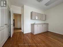 416 ELGIN MILLS ROAD W | Richmond Hill Ontario | Slide Image Ten