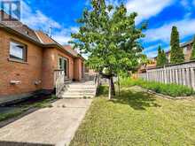 416 ELGIN MILLS ROAD W | Richmond Hill Ontario | Slide Image Seventeen