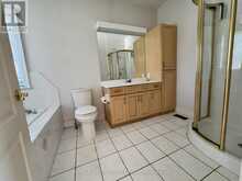 416 ELGIN MILLS ROAD W | Richmond Hill Ontario | Slide Image Eight