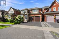 136 ROLLINGHILL ROAD | Richmond Hill Ontario | Slide Image Three