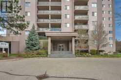 708 - 975 WARWICK COURT | Burlington Ontario | Slide Image Five