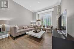 299 SECOND STREET | Newmarket Ontario | Slide Image Seventeen
