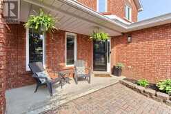 109 BISHOP DRIVE | Barrie Ontario | Slide Image Four