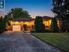 63 SUBURBAN DRIVE Mississauga Ontario, L5N 1H1