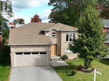 139 WAWINET STREET | Midland Ontario | Slide Image Three