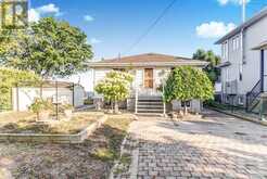 135 CEDAR CREST BEACH ROAD | Clarington Ontario | Slide Image Three