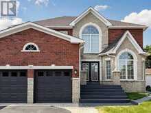 43 MAC CARL CRESCENT | Whitby Ontario | Slide Image Seven