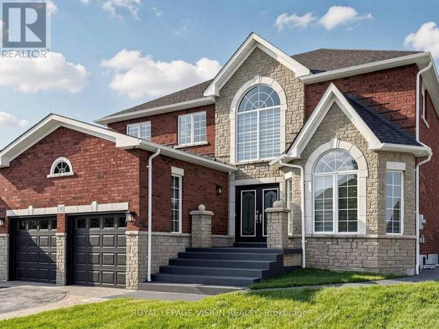 43 MAC CARL CRESCENT Whitby Ontario, L1R 2T6 - 6 Bedrooms Home For Sale