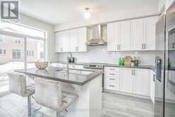 525 RED ELM ROAD | Shelburne Ontario | Slide Image Ten