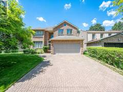4 TARBERT ROAD Toronto Ontario, M2M 2Y2