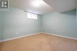 466 BRONCO CRESCENT | Waterloo Ontario | Slide Image Sixteen