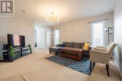 466 BRONCO CRESCENT | Waterloo Ontario | Slide Image Three