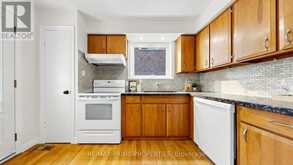 3 LEESWOOD CRESCENT E | Toronto Ontario | Slide Image Fifteen