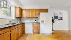 3 LEESWOOD CRESCENT E | Toronto Ontario | Slide Image Sixteen