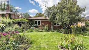 3 LEESWOOD CRESCENT E | Toronto Ontario | Slide Image Forty-five