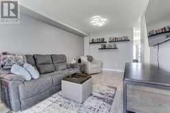 17 HIRST AVENUE | Georgina Ontario | Slide Image Nine