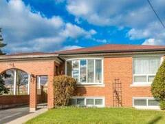 22 BERAN DRIVE Toronto Ontario, M1G 1G1
