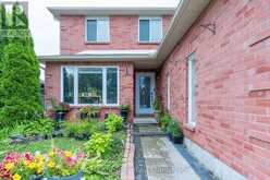 19 CARDINAL STREET | Barrie Ontario | Slide Image Three