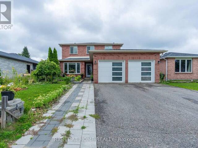 19 CARDINAL STREET Barrie Ontario, L4M 6C8 - 6 Bedrooms Home For Sale