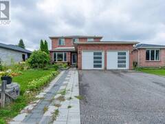 19 CARDINAL STREET Barrie Ontario, L4M 6C8