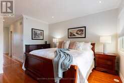 960A THE QUEENSWAY | Toronto Ontario | Slide Image Twenty