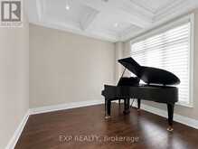 85 ROYAL WEST ROAD | Markham Ontario | Slide Image Five