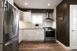 2105 MAPLEWOOD DRIVE | Burlington Ontario | Slide Image Nineteen