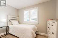 2105 MAPLEWOOD DRIVE | Burlington Ontario | Slide Image Twenty-six