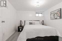 2105 MAPLEWOOD DRIVE | Burlington Ontario | Slide Image Thirty-five