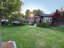 2105 MAPLEWOOD DRIVE | Burlington Ontario | Slide Image Three