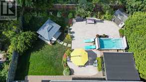 2105 MAPLEWOOD DRIVE | Burlington Ontario | Slide Image Forty-seven